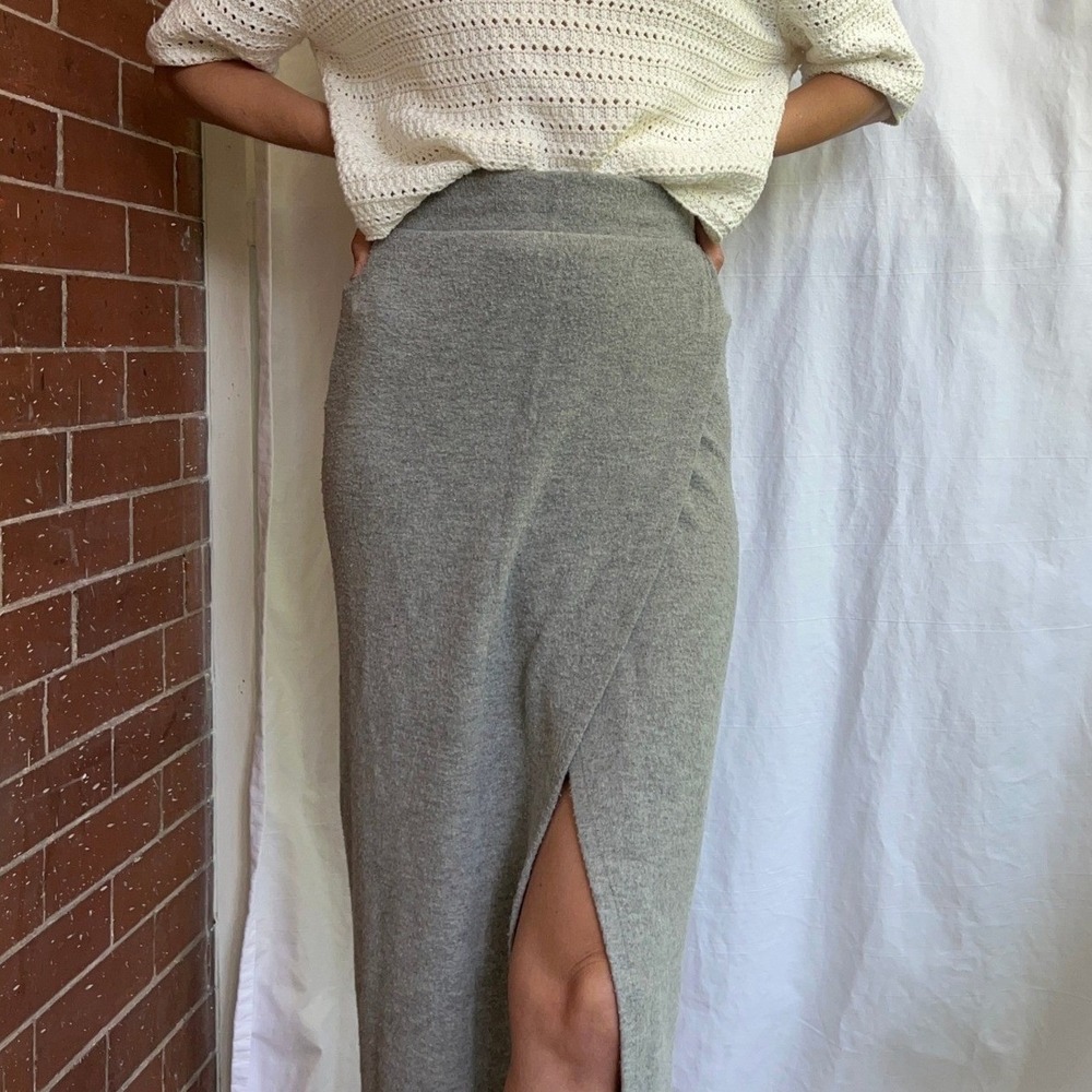 Anthropologie Bordeaux Grey Knit Midi Skirt XS Pencil Wrap Front Slit Heathered